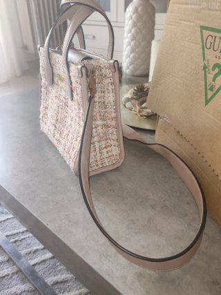 Bolso Tote Guess Beige y Rosa