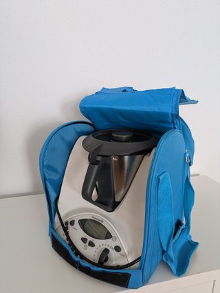 Thermomix TM31 con accesorios y transportín