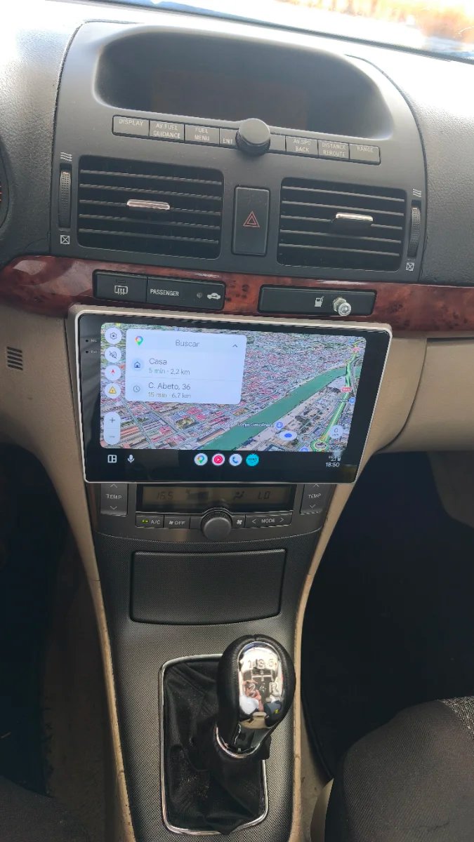 Toyota Avensis 2004 - foto 1