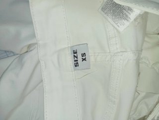 Pantalón vaquero blanco ancho