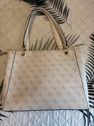 Bolso Guess Beige y Dorado