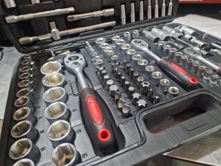 Juego de llaves BSN TOOLS 171 piezas