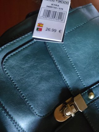 Bolso verde con cierre metálico