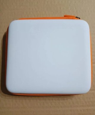 NUEVO.3 Fundas y 3 Protectores Pantalla 2DS Bigben