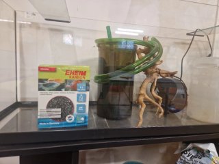 Pecera con mueble y filtro
