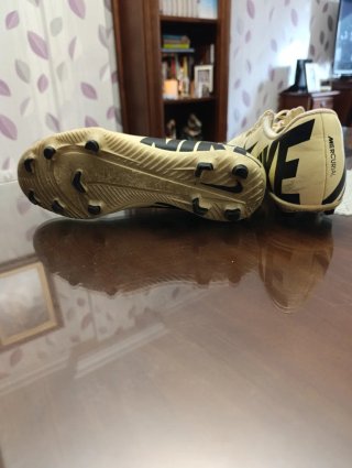 Zapatillas Nike Mercurial Fútbol Beige/Negro