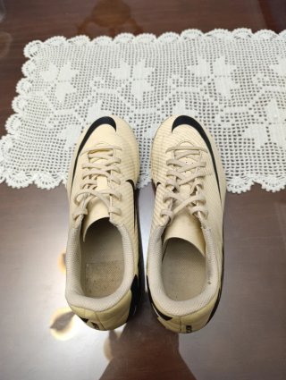 Zapatillas Nike Mercurial Fútbol Beige/Negro