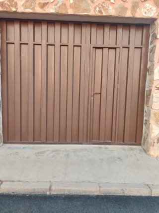 Puertas de calle de hierro