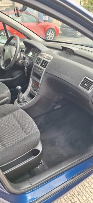 Peugeot 307 2004