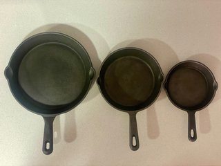 Juego de 3 sartenes de hierro fundido