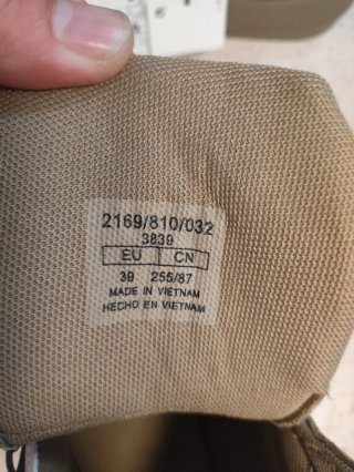 Botas Zara Beige y Blanco Talla 39