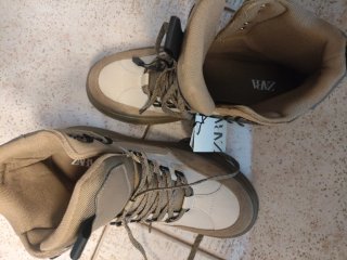 Botas Zara Beige y Blanco Talla 39