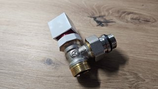 Válvula escuadra Orkli 67490 1/2'' macho