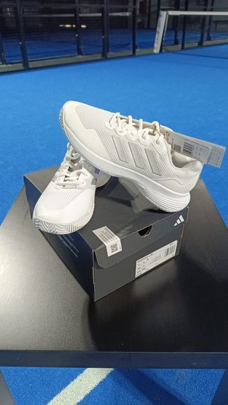 Zapatillas Adidas Gamecourt Talla 39 Blancas