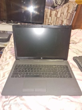 Portátil HP Plata y Negro