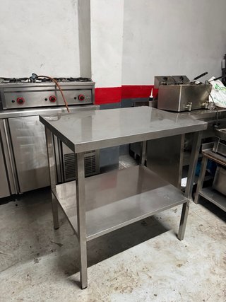 Mesa Acero Inoxidable Industrial 103x74x110 buen e