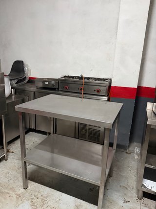 Mesa Acero Inoxidable Industrial 103x74x110 buen e