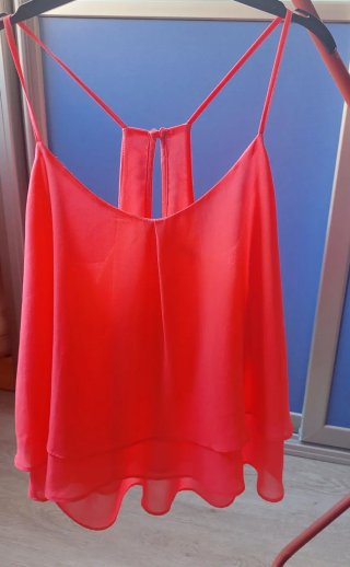 Camisa tirantes Bershka rosa talla M