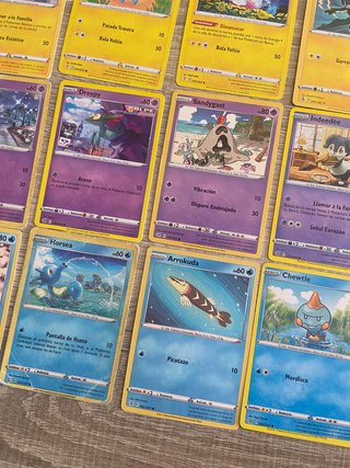 32 Cartas Pokémon Originales (Español)