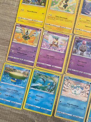 32 Cartas Pokémon Originales (Español)