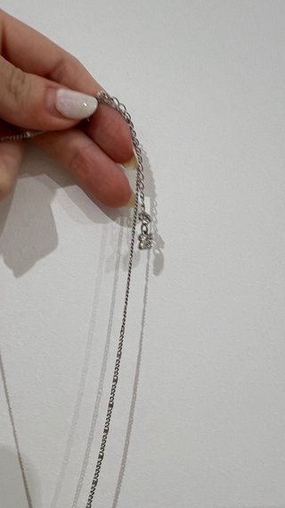 Collar Swarovski con piedra blanca