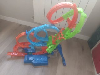 Pista Hot Wheels 4 Loopings