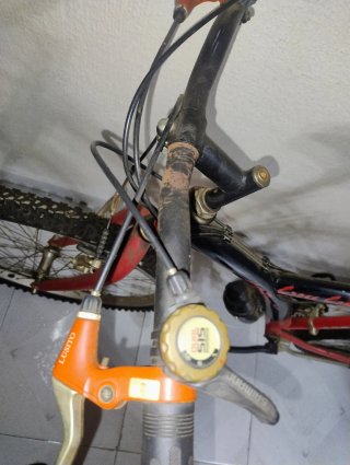 Bicicleta Cross Country Roja y Negra