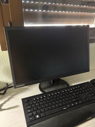 Monitor Lenovo Negro