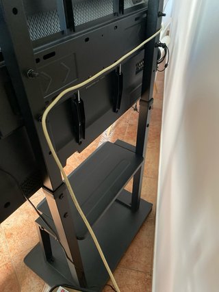 Mueble TV Metálico Ajustable