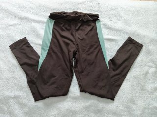 Leggings marrones y verde menta