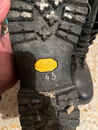 Botas militares altas negras