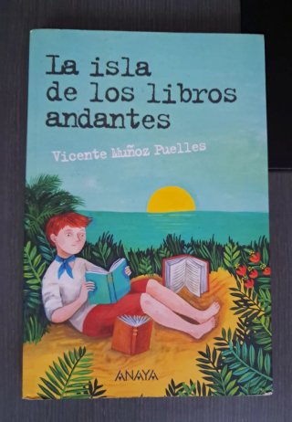 La Isla de Los Libros Andantes