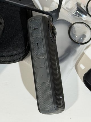 Insta360 X4 Cámara 8K 360 + Accesorios