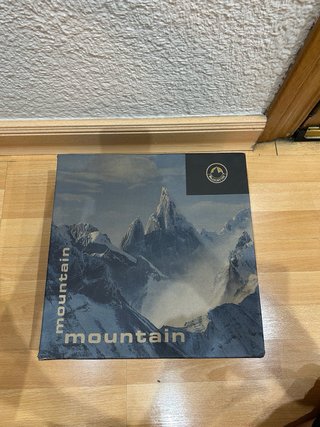 Botas de Montaña y Trekking La Sportiva Negras