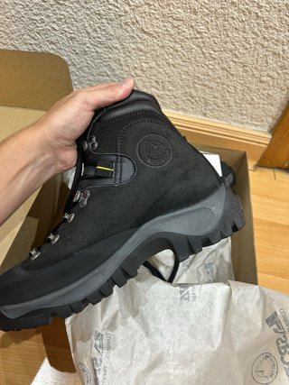 Botas de Montaña y Trekking La Sportiva Negras
