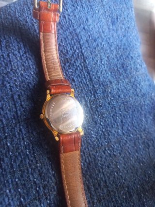 Reloj Lotus Dorado y Marrón