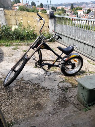 Bicicleta Chopper Negra en buen estado