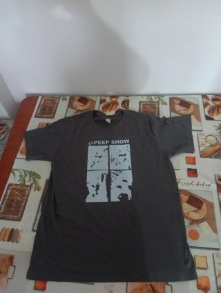 Camiseta Peep Show gris