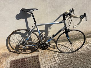 Bicicleta de carretera Marin portofino