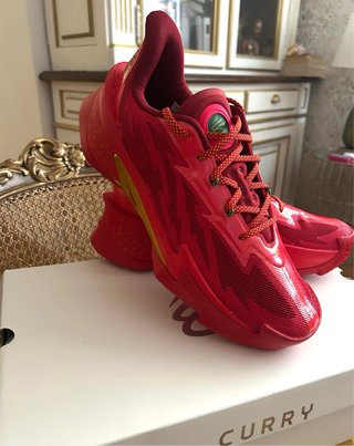Zapatillas Under Armour CURRY.T47. NUEVAS!!!