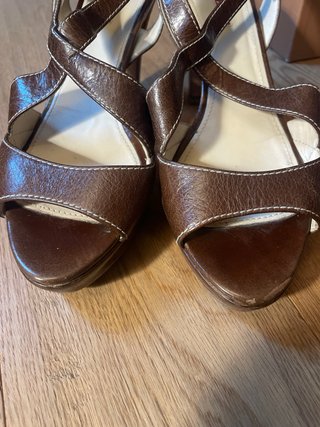 Scarpe con tacco Prada