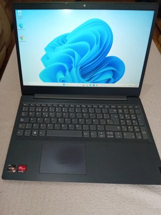 Lenovo V15, 15", Ryzen 5, NVMe 256GB, 8GB RAM