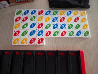 UNO QUATRO Mattel Juego de Mesa