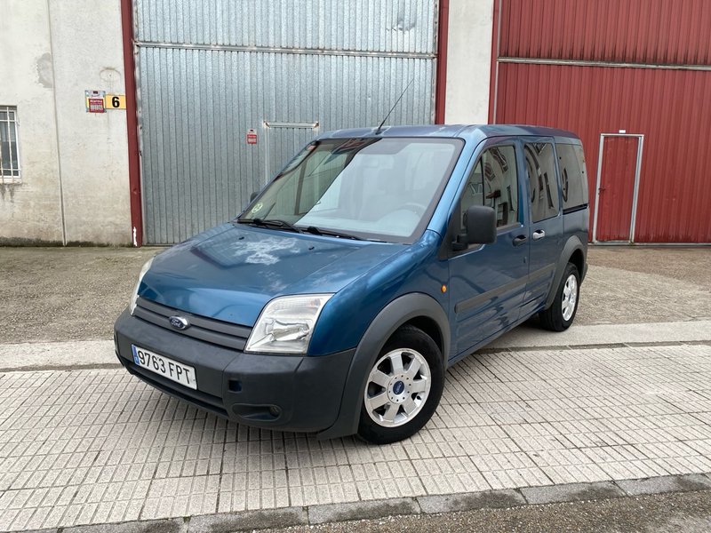 Ford Tourneo Connect 2006 - foto 1