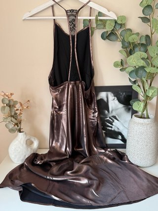Vestido largo Free People metalizado bronce
