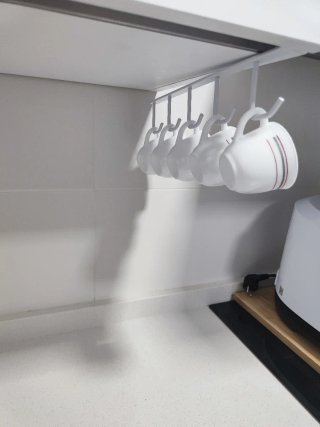 Colgador de tazas blanco