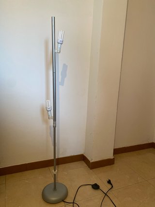 Lámpara de pie doble