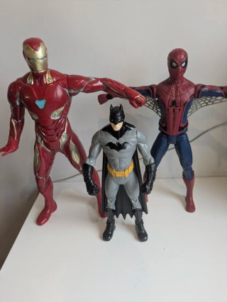 Figuras Marvel: Ironman, Spiderman y Batman
