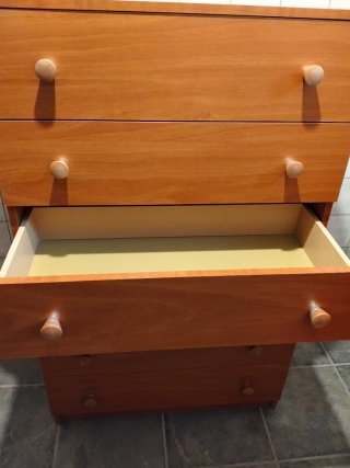 Cómoda de madera con 6 cajones