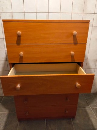 Cómoda de madera con 6 cajones